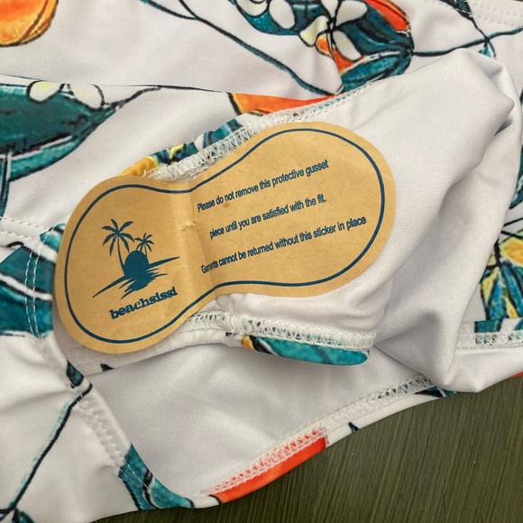 NWOT ☀️Beachsissi Two-Piece Swimsuit Size Large - Picture 7 of 13